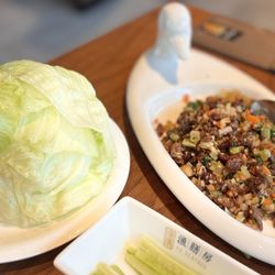Yu Seafood Yorkdale - Duck lettuce wrap, very fresh and healthy too ~~less sodium
