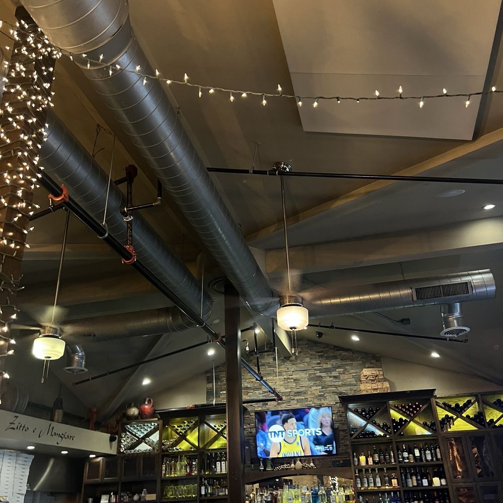 Fiammé - Bar/lights - Pizza Near Me - Naperville, Illinois Fiammé - Bar/lights - Pizza Near Me - Naperville, Illinois
