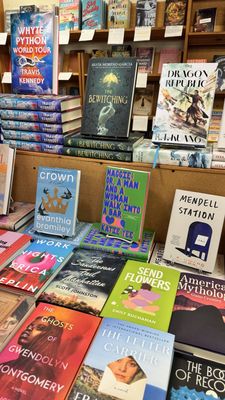 57th Street Books by null