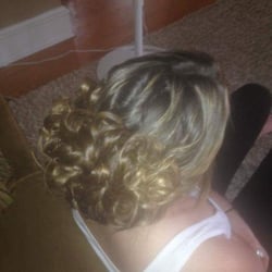 Sanela's Beauty Salon - Prom updo !