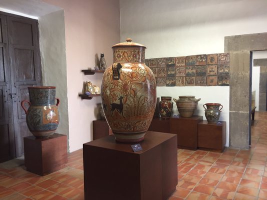 Museo Regional de la Ceramica, Tlaquepaque by null
