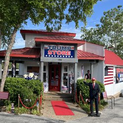 Trump Store - May 29, 2024 - outside/extrior