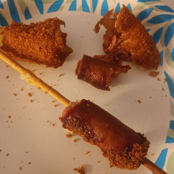 Mummy Eats - Mummy Eats Corn Dog - Hot Dogs Near Me - Universal City, California