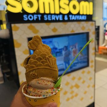 Somisomi - Upside down - Desserts Near Me - Torrance, California Somisomi - Upside down - Desserts Near Me - Torrance, California
