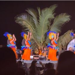 Tickets For Less - Luau Dancers