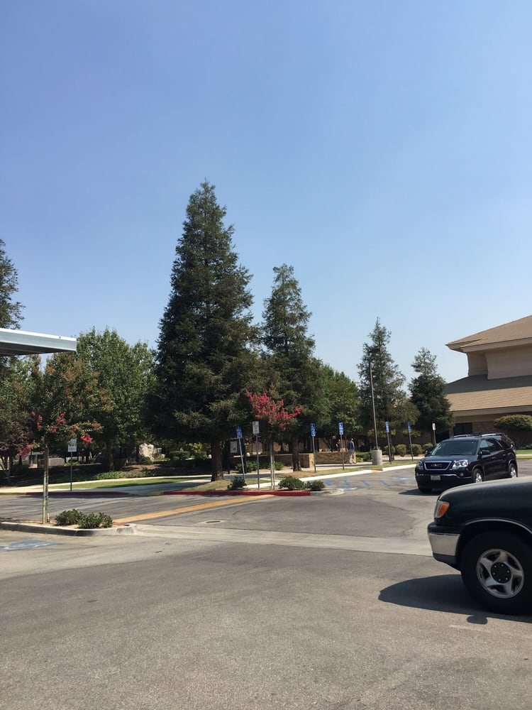 Small Wonders Preschool - childcare center in Bakersfield, CA