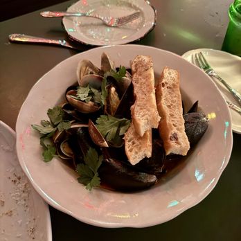 Due Fiori - Mussels and Clams - Italian Near Me - Long Beach, California Due Fiori - Mussels and Clams - Italian Near Me - Long Beach, California