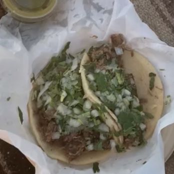 Lilly's Tacos - Cabeza tacos - Mexican Near Me - Goleta, California Lilly's Tacos - Cabeza tacos - Mexican Near Me - Goleta, California