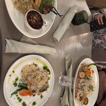 Luna Bistro Cafe - New American Near Me - Long Beach, California