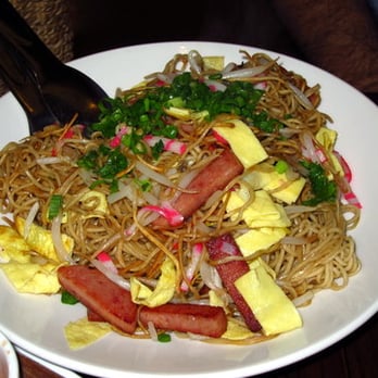 Star Noodle - fried Saimin with kamaboko, spam, egg, bean sprouts, and scallions - Asian Fusion Near Me - Lahaina, Hawaii Star Noodle - fried Saimin with kamaboko, spam, egg, bean sprouts, and scallions - Asian Fusion Near Me - Lahaina, Hawaii