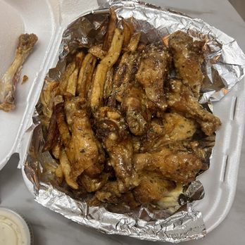 Mr Cobbs BBQ & Wings - Garlic Parmesan Wings - Barbeque Near Me - Miami Gardens, Florida Mr Cobbs BBQ & Wings - Garlic Parmesan Wings - Barbeque Near Me - Miami Gardens, Florida