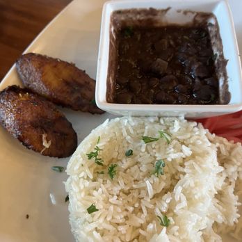 Baracoa Cuban Restaurant - Cuban Near Me - Palmdale, California