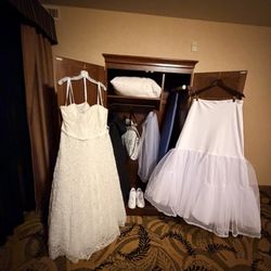 David's Bridal