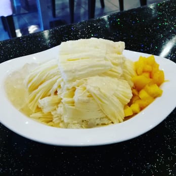 Snowflake Tea House - Mango snow with mango and aloe vera - Desserts Near Me - Duluth, Georgia Snowflake Tea House - Mango snow with mango and aloe vera - Desserts Near Me - Duluth, Georgia