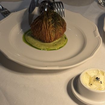 Delmonico's - Steakhouses Near Me - New York, New York