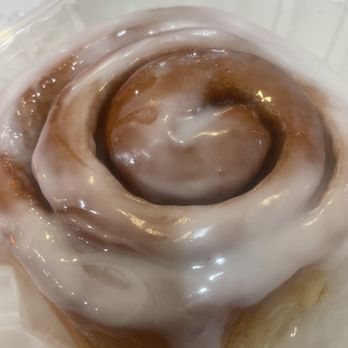 The Peach Cobbler Factory - Cinnamon roll - Desserts Near Me - Baton Rouge, Louisiana The Peach Cobbler Factory - Cinnamon roll - Desserts Near Me - Baton Rouge, Louisiana