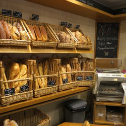 Le Pain d'Elise - Bread selection
