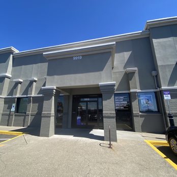 The UPS Store - Exterior - Shipping Centers Near Me - Clackamas, Oregon
