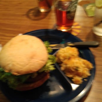Moose Henri's - Belly burger BAF. - American Near Me - Lakeside, Arizona