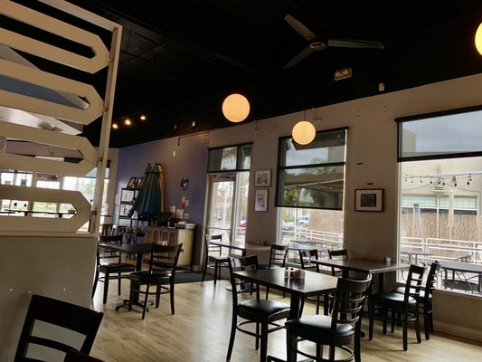 Elijah's Restaurant, Delicatessen and Catering by null