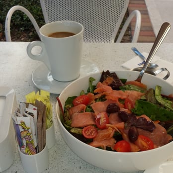 Fellini Caffè - Salmon salad. - Italian Near Me - Houston, Texas Fellini Caffè - Salmon salad. - Italian Near Me - Houston, Texas