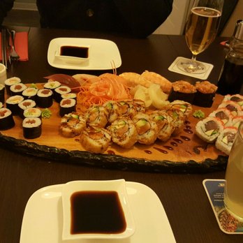 Tatami - Gemischte Sushiplatte - Sushi Bars Near Me - Lübeck, SH