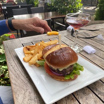 St. Stephen's Green - Burger and fries - Pubs Near Me - Mountain View, California St. Stephen's Green - Burger and fries - Pubs Near Me - Mountain View, California