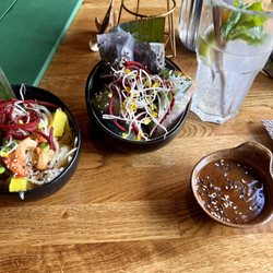 Vegan House - Papaya salad, summer roll