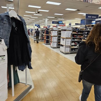 Marshalls - Men shoes - Department Stores Near Me - Burbank, California