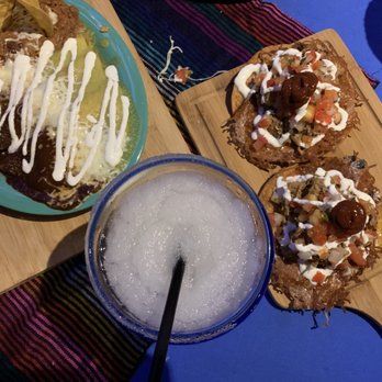 La Mexicanada Restaurant - Mexican Near Me - Bradford, Ontario