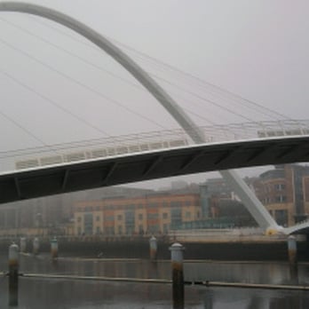 Gateshead Millennium Bridge - Hotels & Travel Near Me - Newcastle, XTW