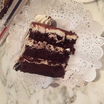 Jennivee’s Bakery - Cookies N Cream - so delicious! - Desserts Near Me - Chicago, Illinois