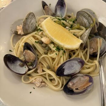 Benny's - Pasta - Italian Near Me - Portland, Maine