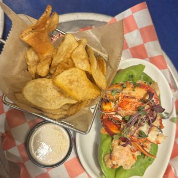 The Nauti Lobstah - Double Connecticut lobstah roll - Seafood Near Me - Apopka, Florida