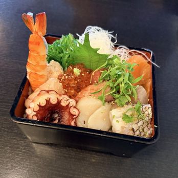Sushi Gato - Premium Chirashi - Sushi Bars Near Me - San Diego, California