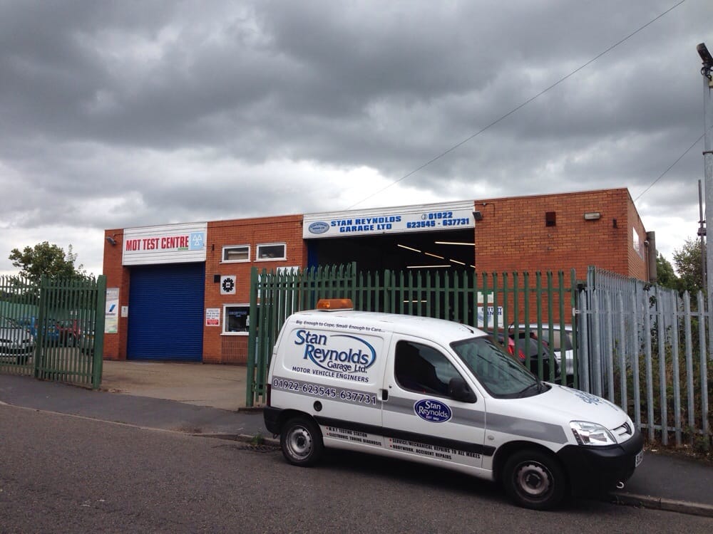 STAN REYNOLDS GARAGE Updated June 2024 Mill Street, Walsall, West