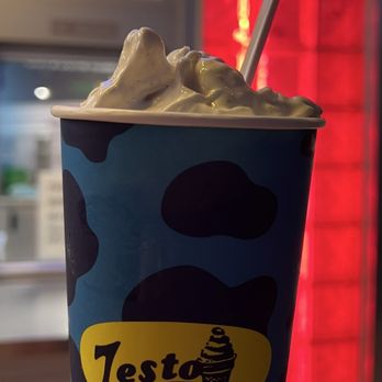 Zesto - Hot fudge malt - Ice Cream & Frozen Yogurt Near Me - Angola, Indiana Zesto - Hot fudge malt - Ice Cream & Frozen Yogurt Near Me - Angola, Indiana