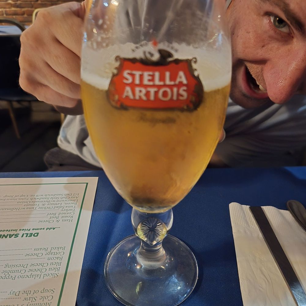Dee Dee's Tavern - Stella Artois beer - Bars Near Me - Latham, New York