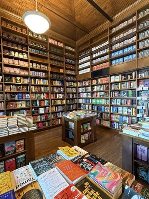 Books & Books by null