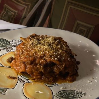 Cafe Amici - Lasagna Classica - Italian Near Me - Beverly Hills, California