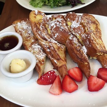 Sarabeth's - Fat and Fluffy French Toast $19. Tasted raw on the middle. - Breakfast & Brunch Near Me - New York, New York