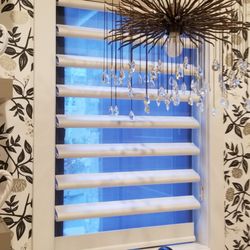VS Interiors - Finished off the modern look of this laundry room with a contemporary Silhouette shade.