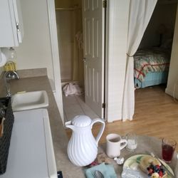 Market Street Inn - Garden suite with private entrance.