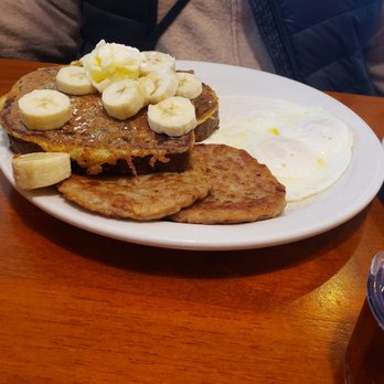 Blueberry Hill Pancake House - Banana bread French toast plate - Breakfast & Brunch Near Me - Aurora, Illinois