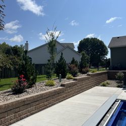Solid Rock Landscaping - Retaining wall