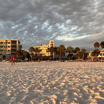 Siesta Key Beach - View of the condos... - Beaches Near Me - Sarasota, Florida Siesta Key Beach - View of the condos... - Beaches Near Me - Sarasota, Florida