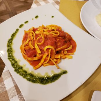 Osteria Maracuja - Pasta w/red sauce - Italian Near Me - Rome, RM Osteria Maracuja - Pasta w/red sauce - Italian Near Me - Rome, RM