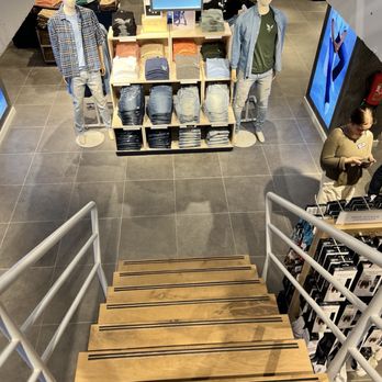 American Eagle & Aerie - Women's Clothing Near Me - Rotterdam, ZH