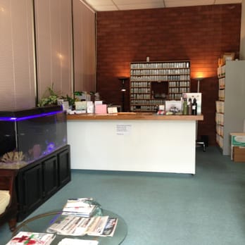 Holistic Health Center - Check-in / waiting area - Acupuncture Near Me - Menlo Park, California Holistic Health Center - Check-in / waiting area - Acupuncture Near Me - Menlo Park, California