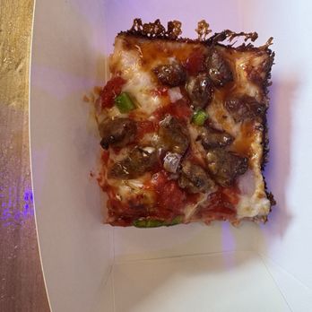 SoDough Square - Winter Park - Build your own with hot honey drizzle - Pizza Near Me - Winter Park, Florida SoDough Square - Winter Park - Build your own with hot honey drizzle - Pizza Near Me - Winter Park, Florida